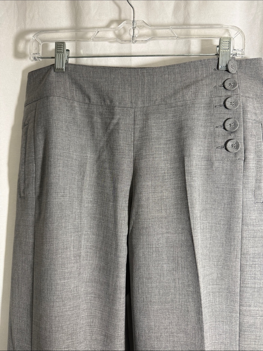 Cabi Women’s Wide Leg Trousers Slacks Dress Pants Gray Side Button Size 8